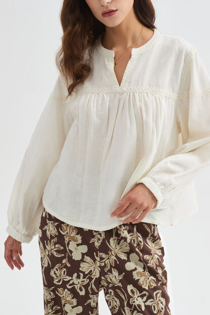 BLUSA XIRLA 70607 MARFIL  / OFF WHITE image number null
