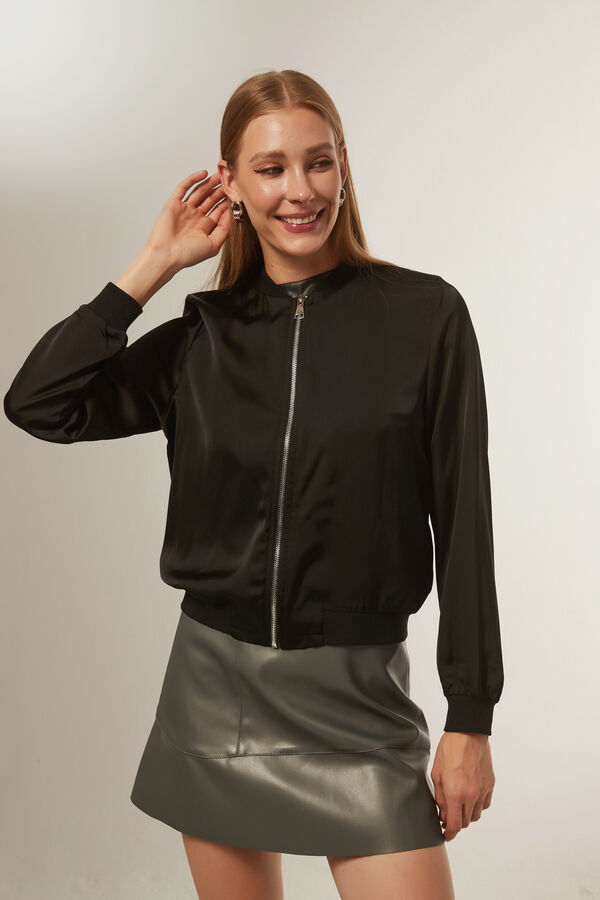CAMPERA GLOI NEGRO image number null