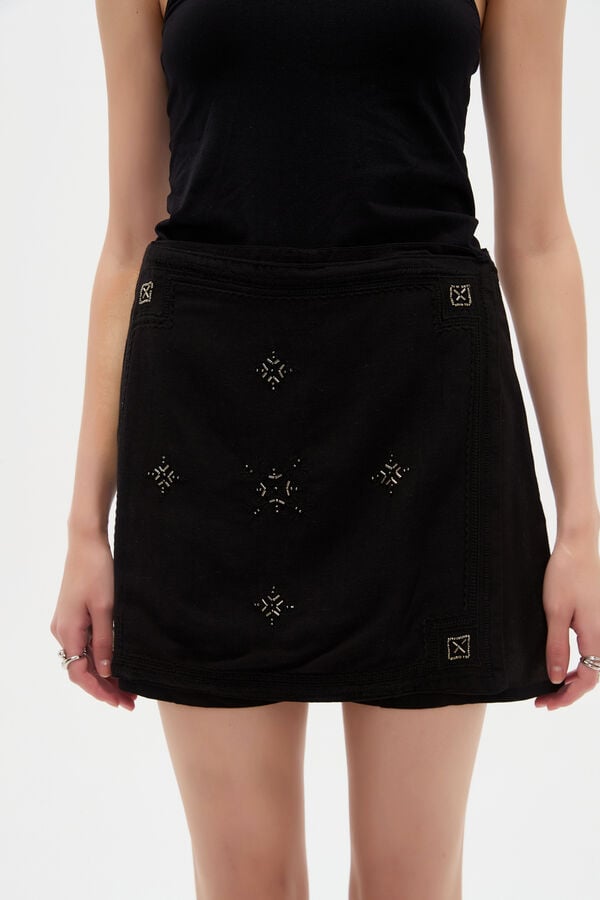 SHORT POLLERA CLOSIA 70809 NEGRO image number null