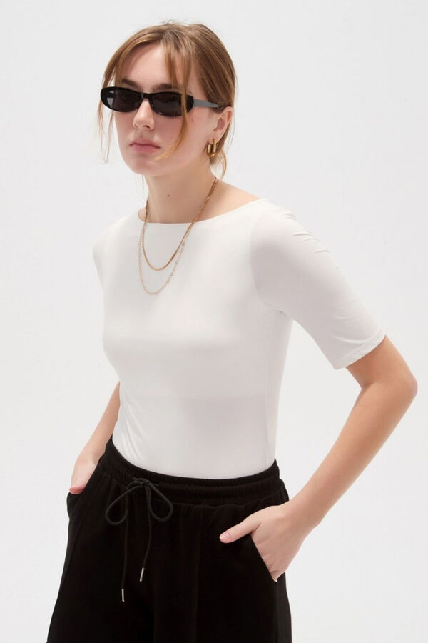 REMERA WENOS 70607 MARFIL  / OFF WHITE image number null