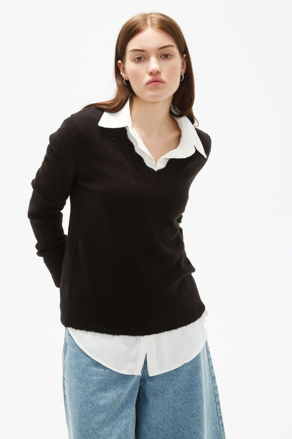 SWEATER TAURIN NEGRO image number null