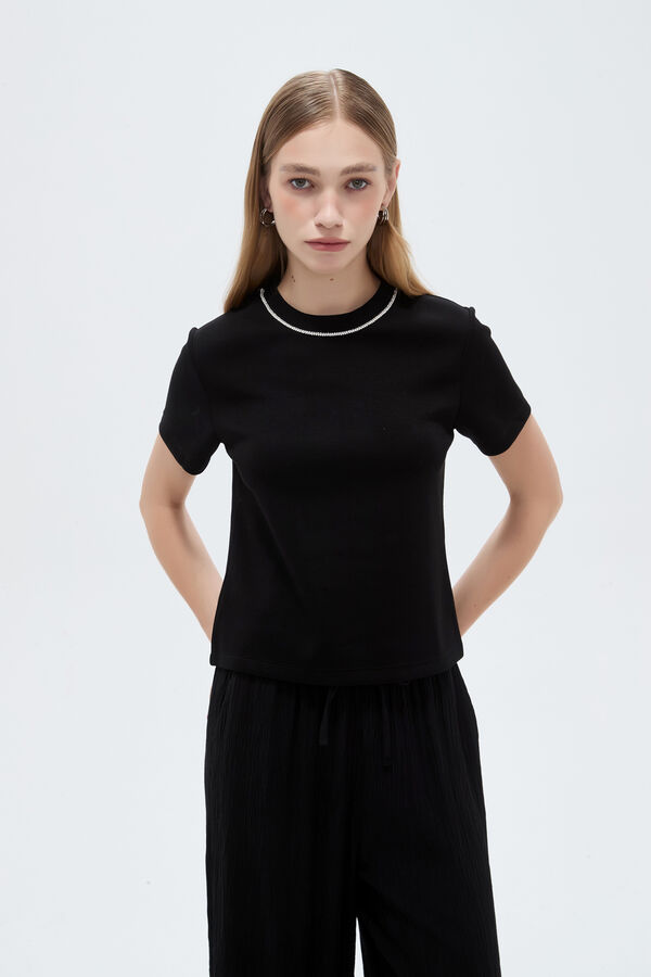 REMERA POIT 70809 NEGRO image number null