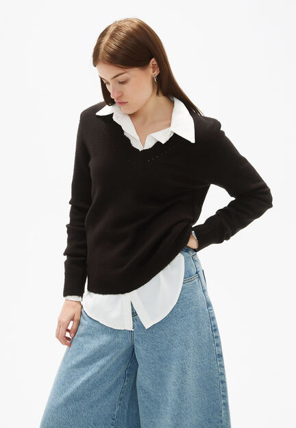 SWEATER TAURIN NEGRO image number null