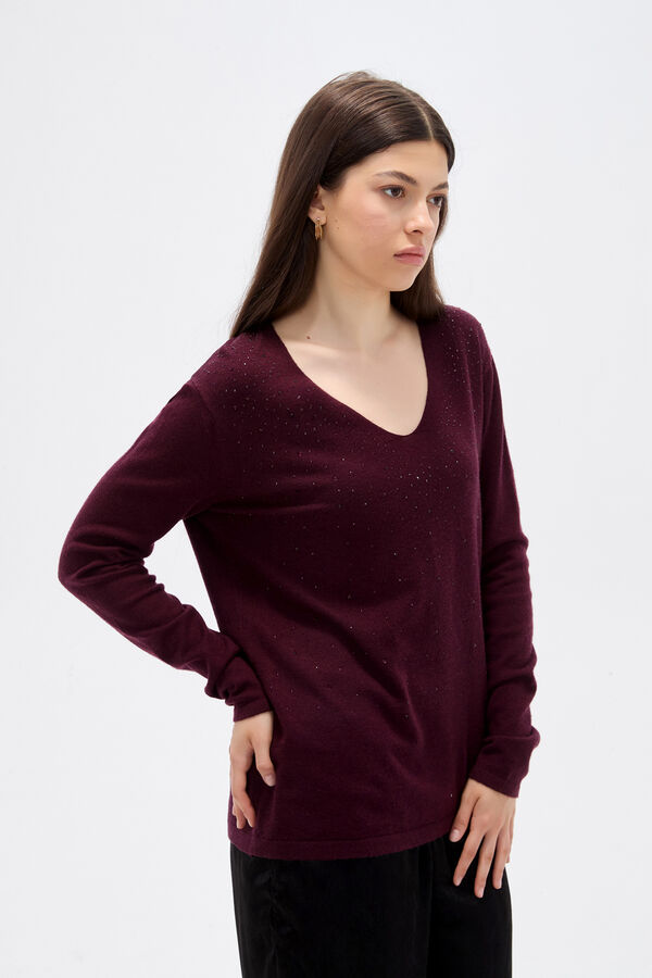 REMERA QUELITH CEREZA OSCURO image number null