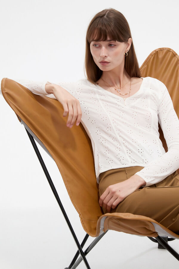 REMERA POLENIA 70607 MARFIL  / OFF WHITE image number null