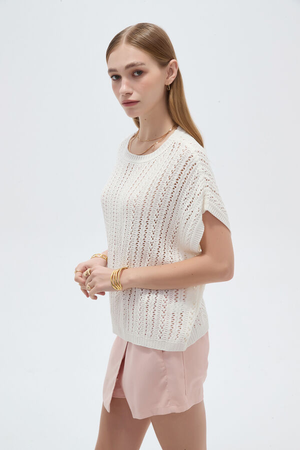 REMERA CORVIN 70607 MARFIL  / OFF WHITE image number null