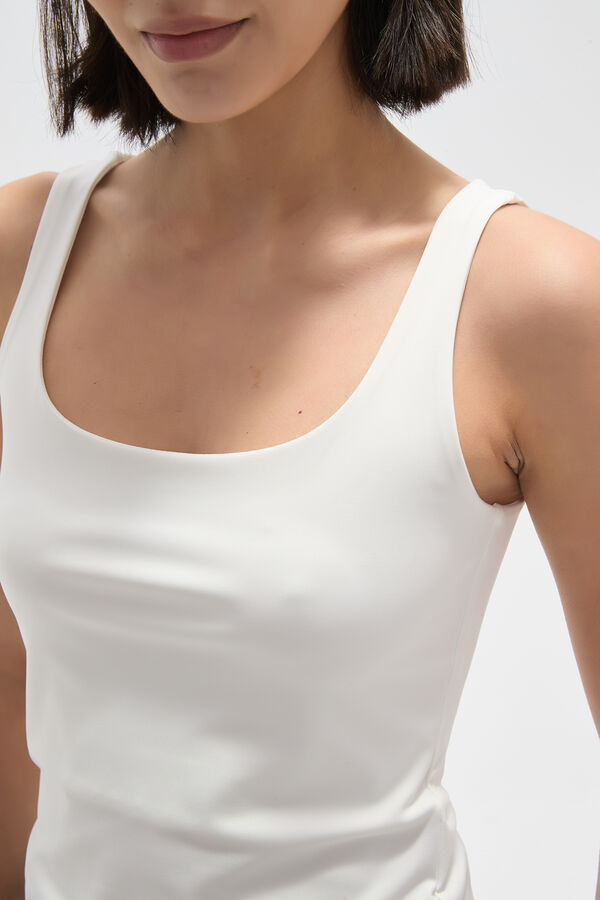 MUSCULOSA MINTAS MARFIL  / OFF WHITE image number null