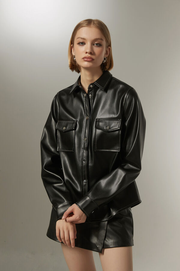 SOBRECAMISA WANTANABE NEGRO image number null