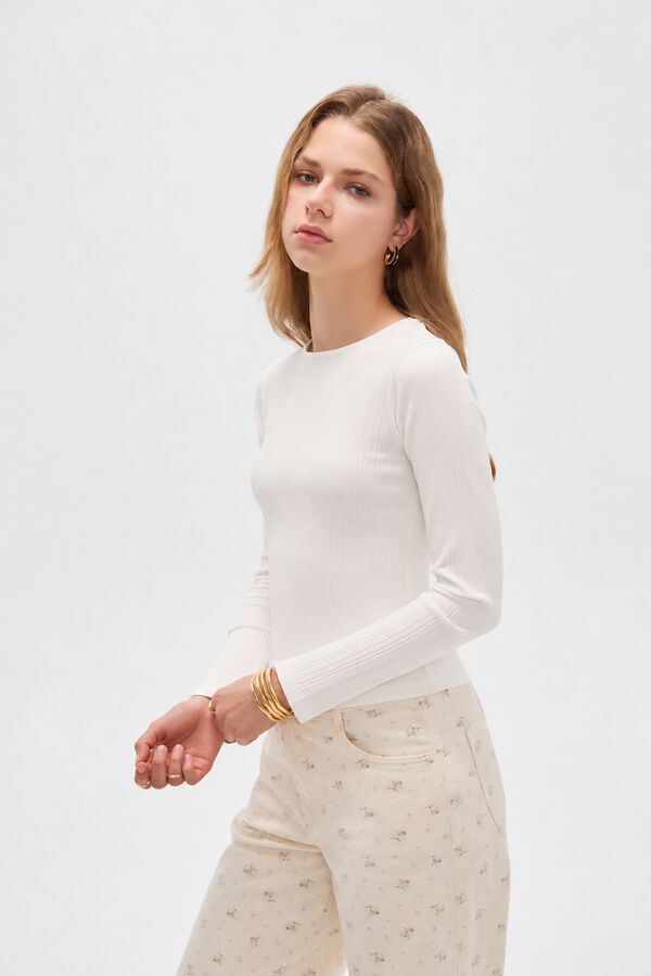REMERA AWRA 70607 MARFIL  / OFF WHITE image number null