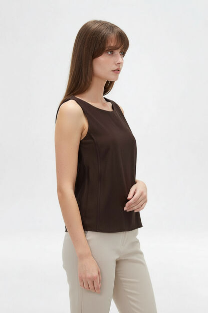 MUSCULOSA NELU 70809 CAFE image number null