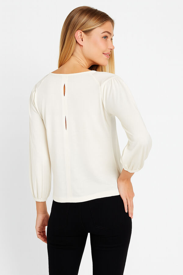 REMERA WENCHU MARFIL  / OFF WHITE image number null
