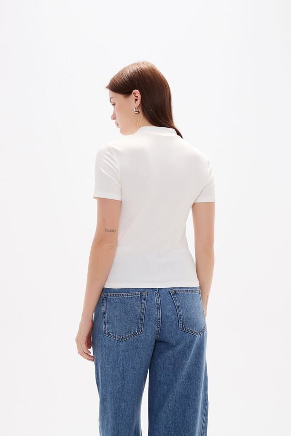 REMERA DALY 70607 MARFIL  / OFF WHITE image number null