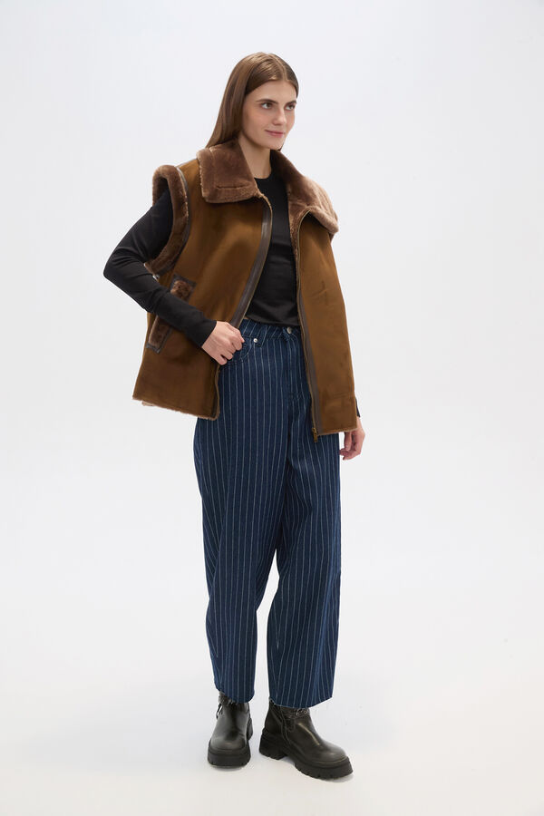 CHALECO RIETA BEIGE OSCURO image number null