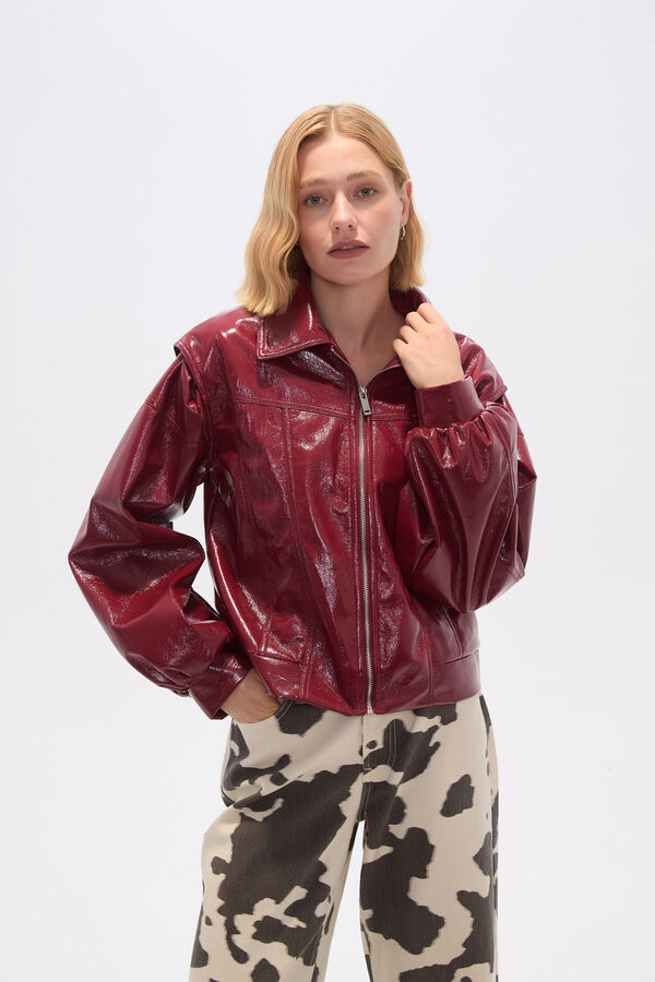 CHAQUETA CHUNK CEREZA image number null