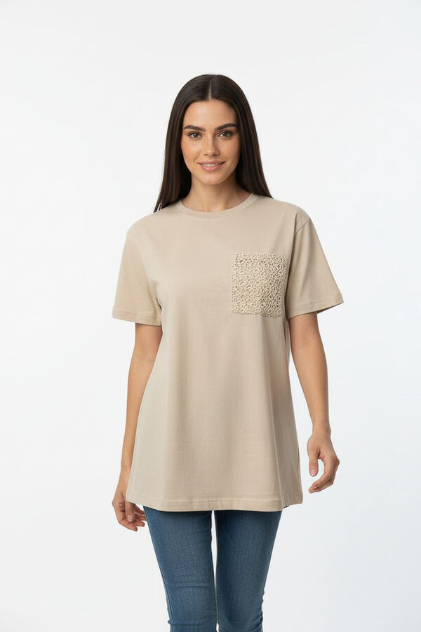 REMERA RHIANN CREMA image number null