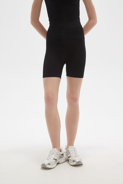 SHORT JASIRA NEGRO image number null
