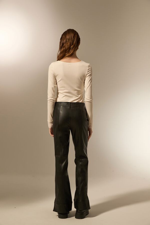 PANTALON ORVEN NEGRO image number null