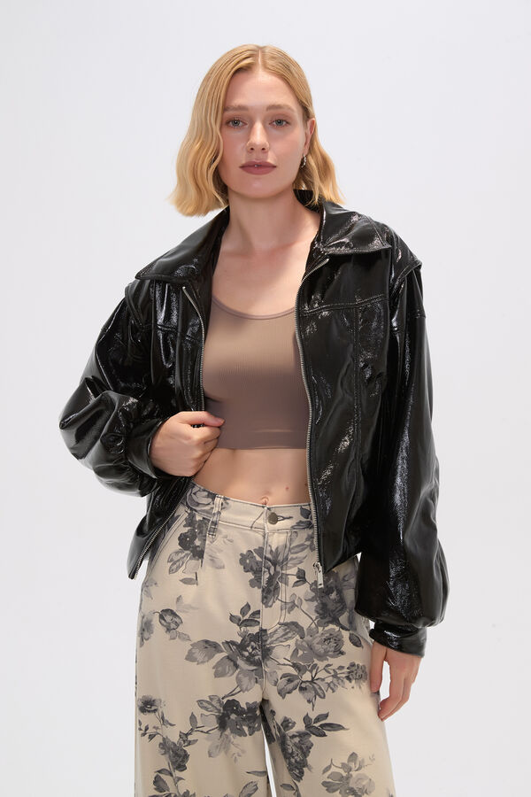 CHAQUETA CHUNK NEGRO image number null