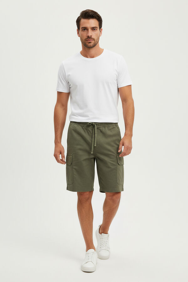 SHORT ZORI VERDE OLIVA image number null