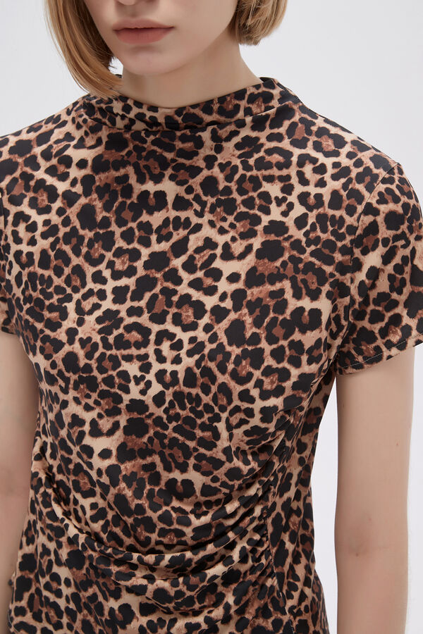 REMERA UESTER GUSTO 1 image number null