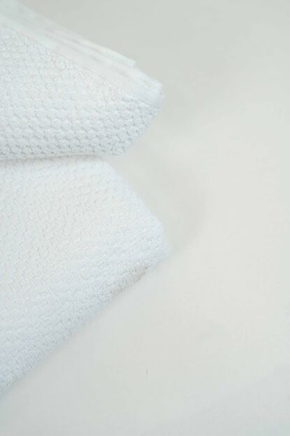 Toalla Super Ba&ntilde;o MUMA, 500g. BLANCO image number null