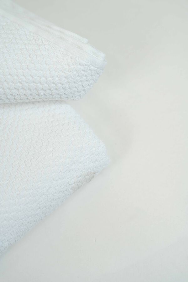 Toalla Super Ba&ntilde;o MUMA, 500g. BLANCO image number null