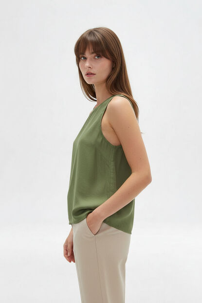 MUSCULOSA XILVEN 70809 VERDE OLIVA image number null