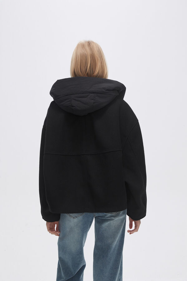 CAMPERA PLINTA NEGRO image number null