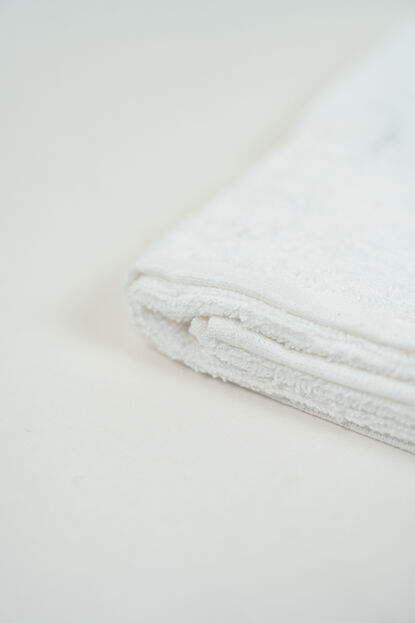 Toalla Mano NESSA, 380g. BLANCO image number null