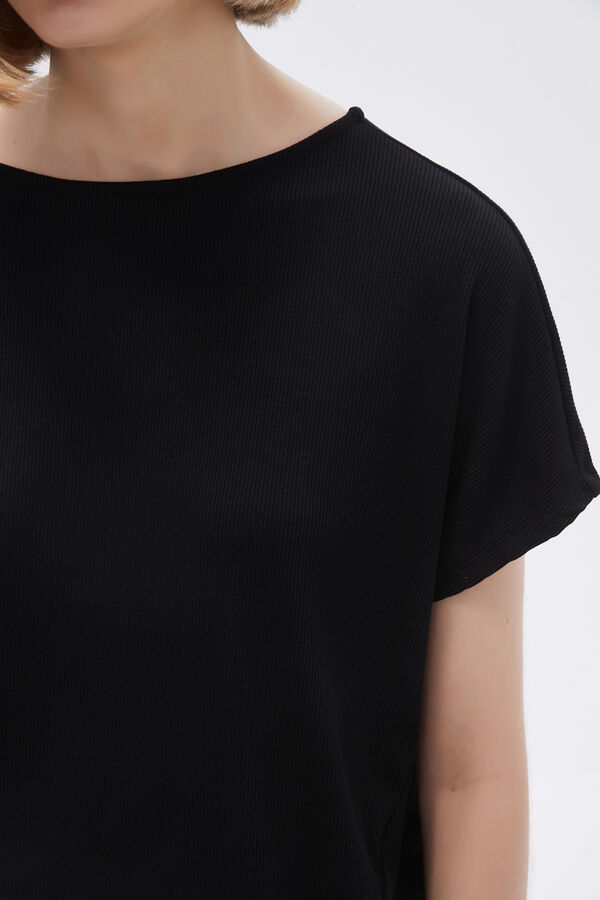 REMERA OBLAK NEGRO image number null