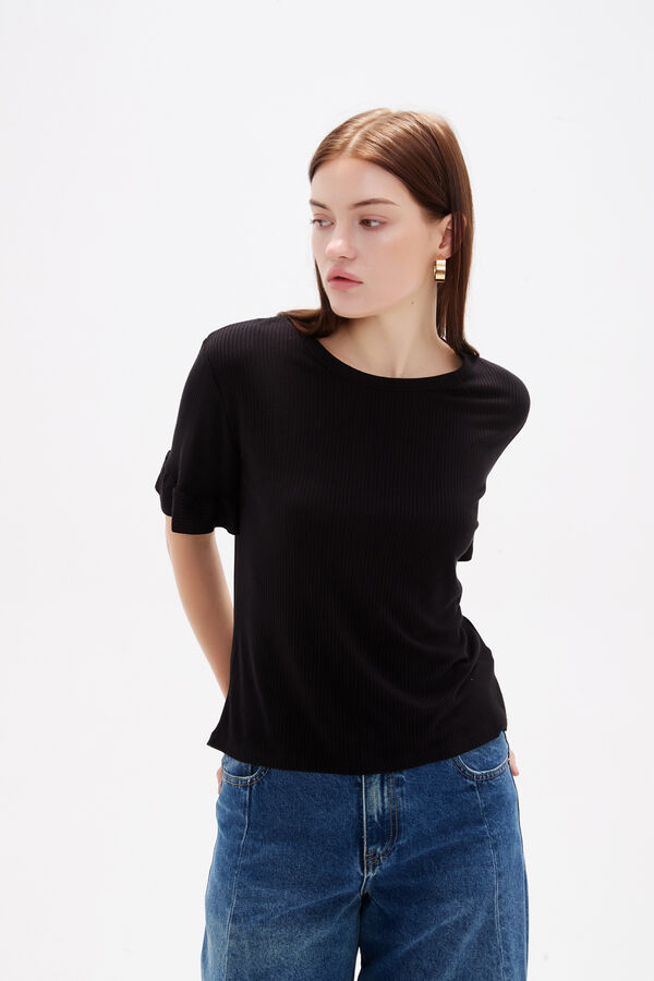 REMERA HAGRID 70607 NEGRO image number null