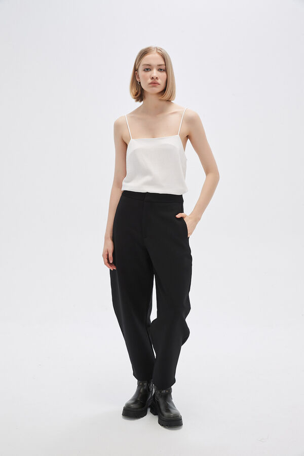 PANTALON FIENAS NEGRO image number null