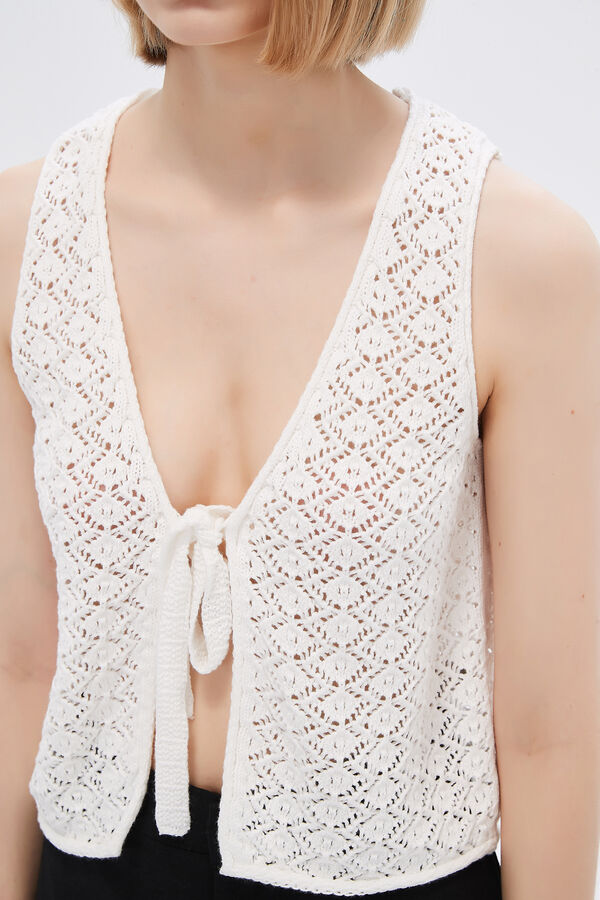 TOPS TITIK MARFIL / OFF WHITE