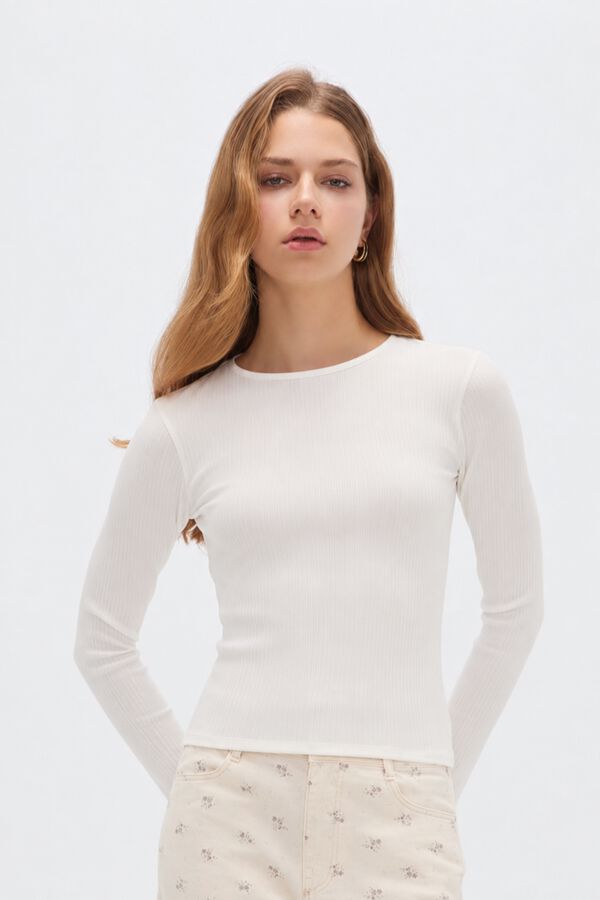 REMERA AWRA 70607 MARFIL  / OFF WHITE image number null