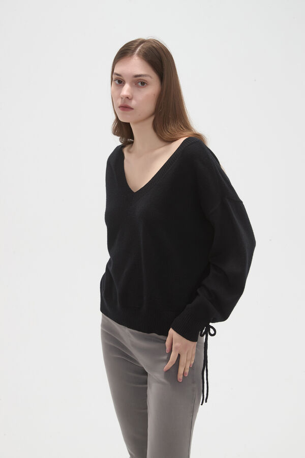 SWEATER URYTH NEGRO image number null