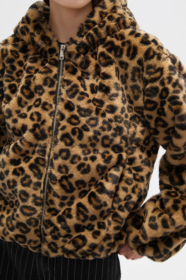 CAMPERA PIRKIN GUSTO 1 image number null