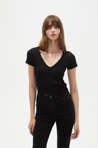 REMERA BIEBS 70809 NEGRO image number null