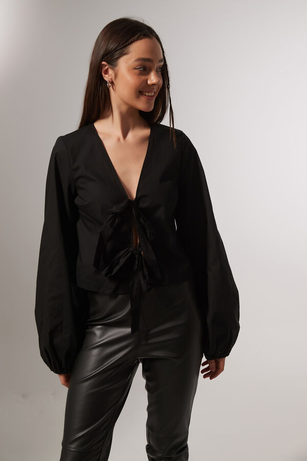 BLUSA JAYAL NEGRO image number null