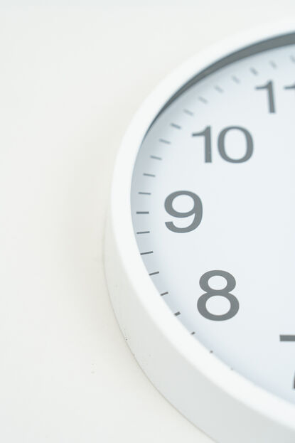 RELOJ FLOR BLANCO image number null