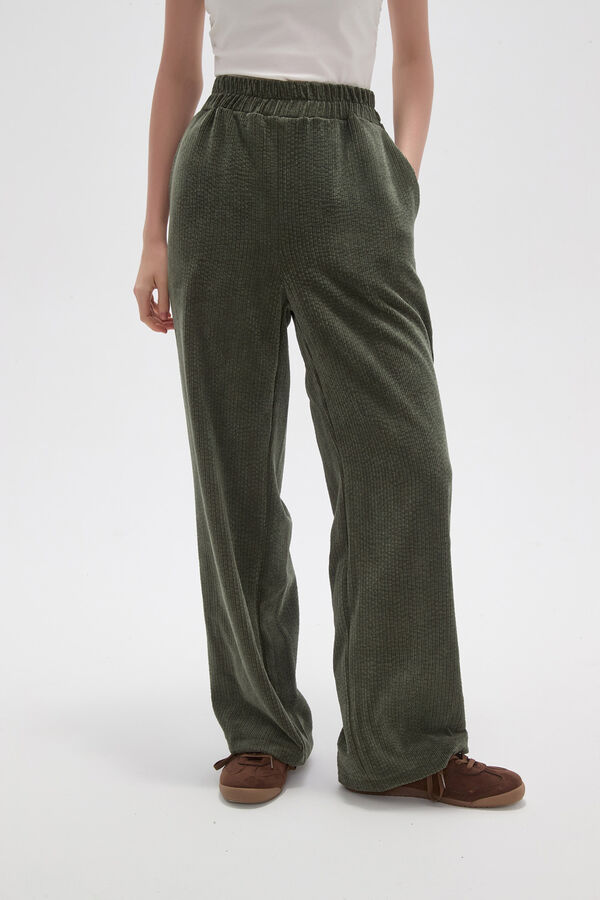 PANTALON CINDOR VERDE OLIVA image number null