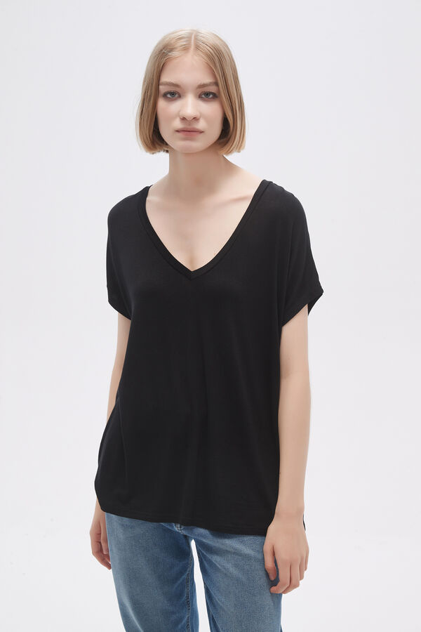 REMERA VENOM NEGRO image number null
