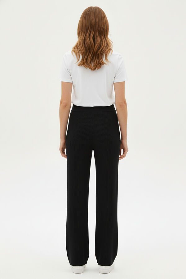 PANTALON CARMOSA NEGRO image number null
