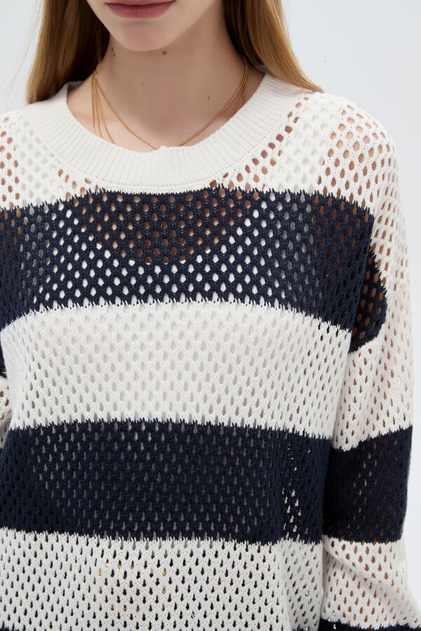 SWEATER BEACHU 70809 GUSTO 1 image number null
