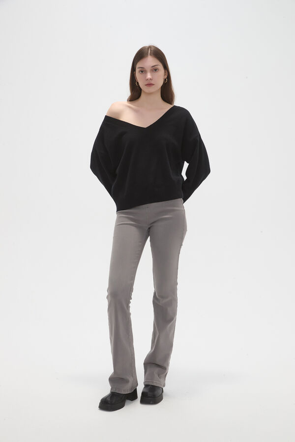 SWEATER URYTH NEGRO image number null
