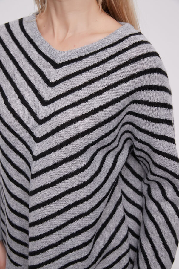 SWEATER JILAL GUSTO 1 image number null