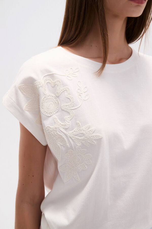 REMERA EMINA GUSTO 1 image number null