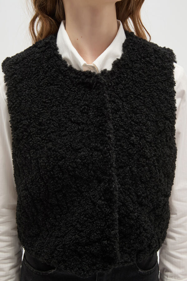 CHALECO UNEISE NEGRO image number null