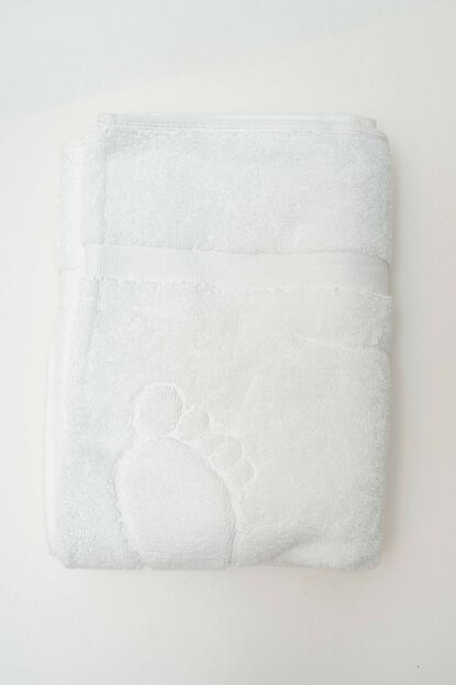 Toalla Piso  700gms BLANCO image number null
