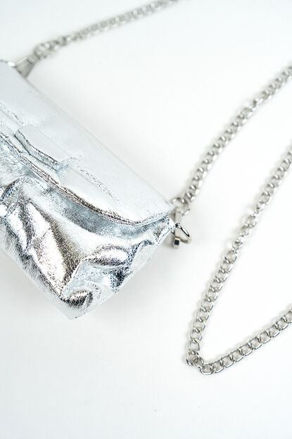 Cartera Charles PLATEADO image number null