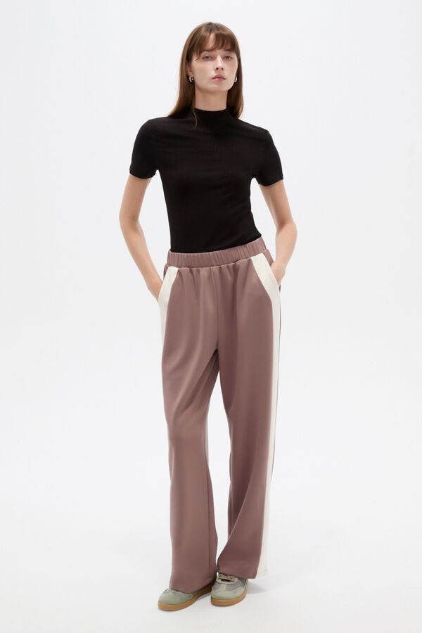 PANTALON DEPORTIVO RACHELLE 70607 GUSTO 1 image number null